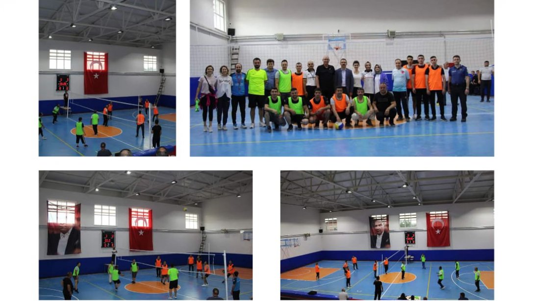 Kaymakamlık Bahar Kupası Voleybol Turnuvasına, Kaymakam Ali Ekber ATEŞ ve İlçe Milli Eğitim Müdürümüz Halil TOKATÇI'da Eşlik Etmiştir.